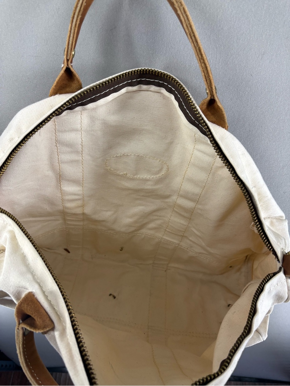Vintage J. Peterman Duffle Bag Nubuck Leather Bottom Kentucky - Picture 4 of 10
